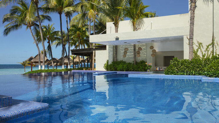 Dreams Sands Cancun Resort & Spa